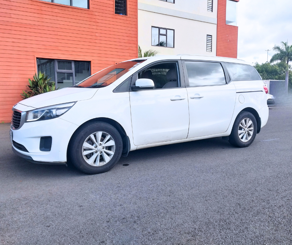 KIA CARNIVAL – TENDER FOR SALE